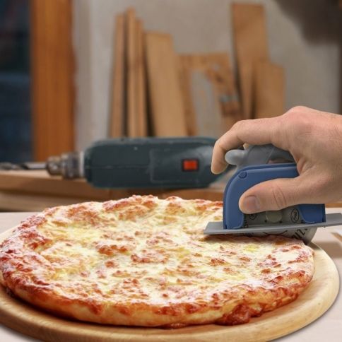 Pizza Boss 3000 Pizza Cutter