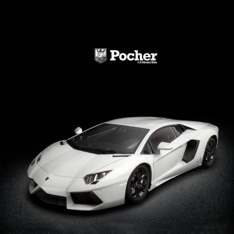 Pocher Lamborghini Aventador 1:8